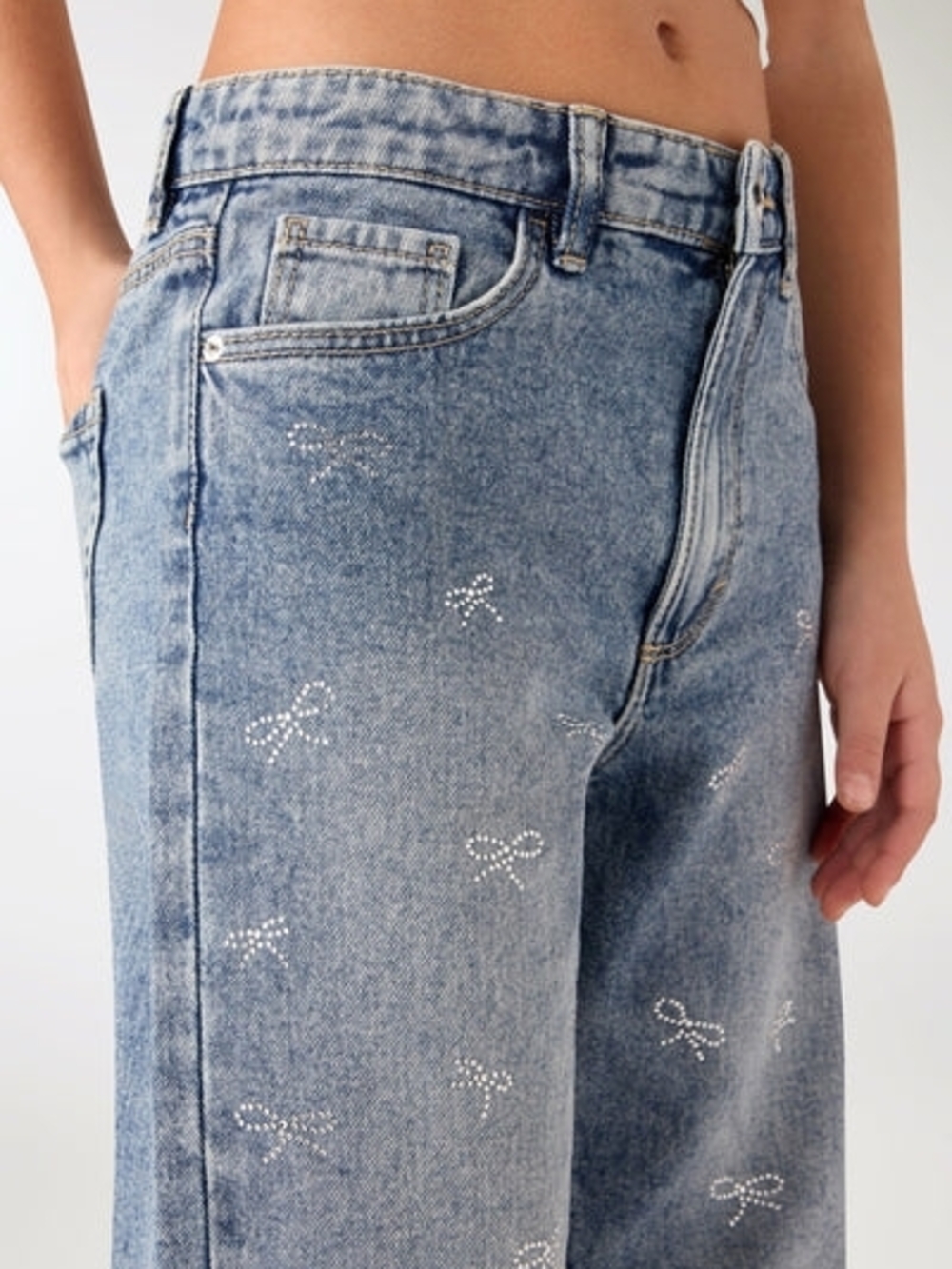 Women’s Light Blue Embellished Jeans